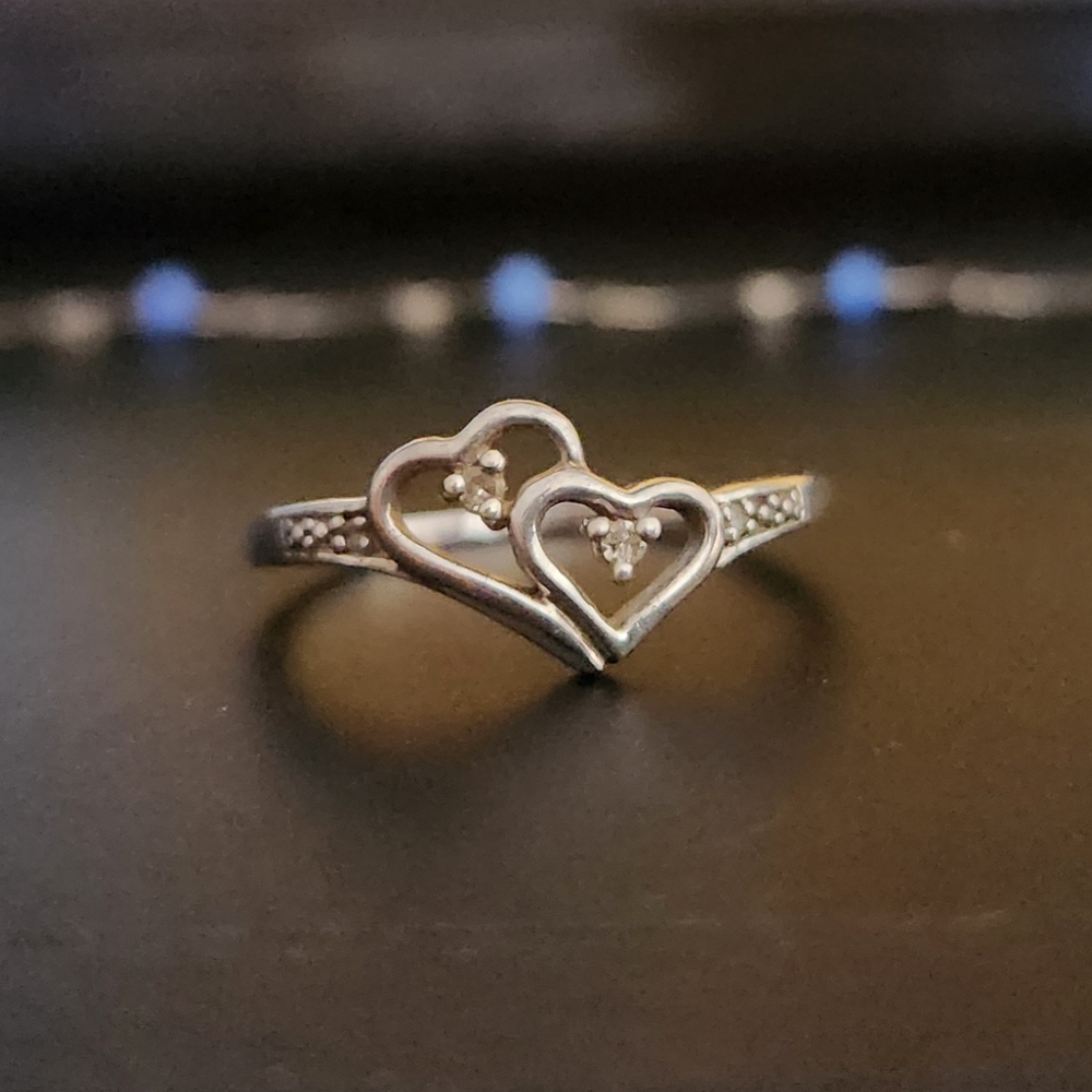 Elegant Silver Heart Ring